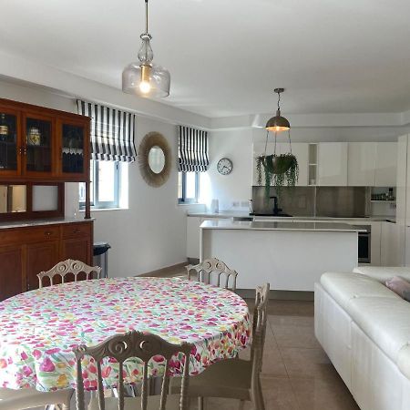 Cozy 2 Bedroom Apartment Near Seafront Gzira Exterior photo